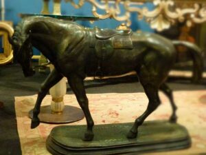 cavallo in bronzo