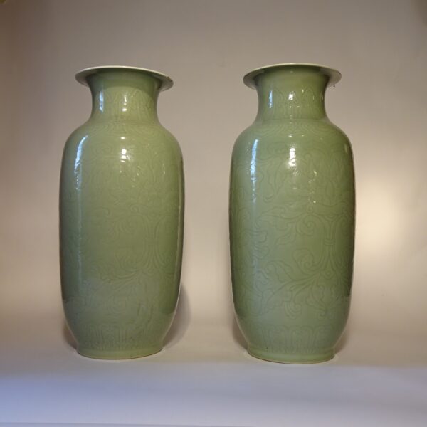 Coppia di vasi in porcellana celadon fine XIX sec.-1