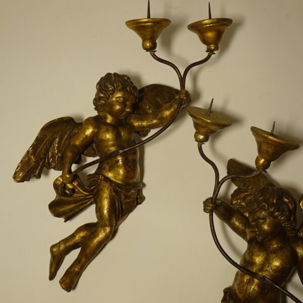 oppia di angeli reggi cero in legno dorato XVIII sec.-1