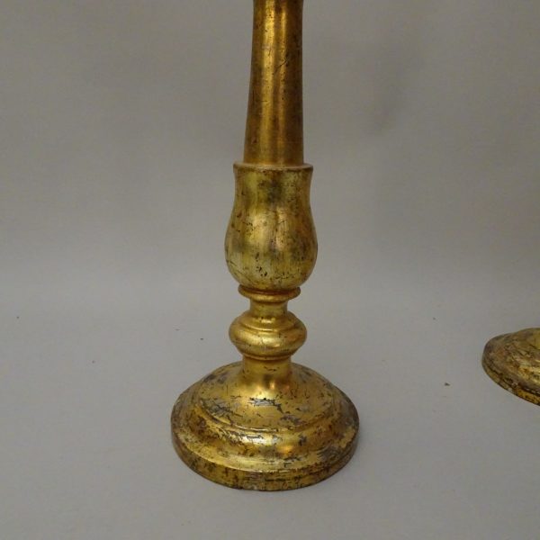 Coppia di candelieri in legno dorato impero-1