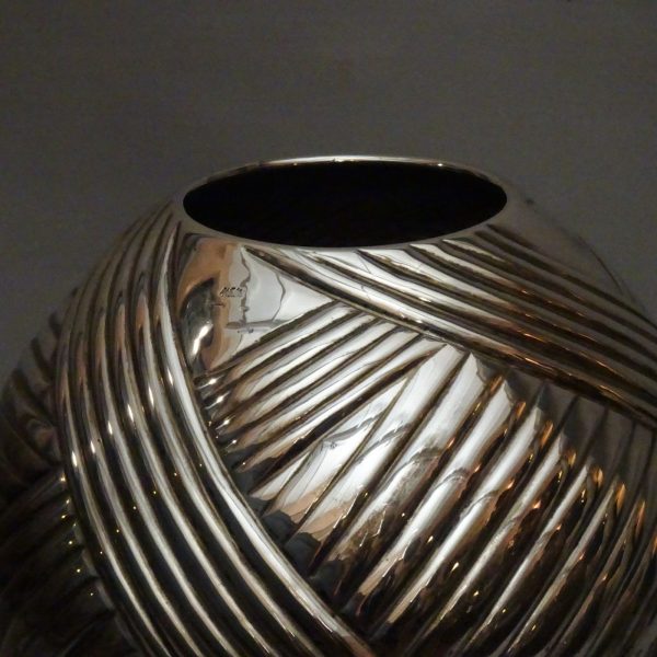 Vaso in argento XX secolo -4