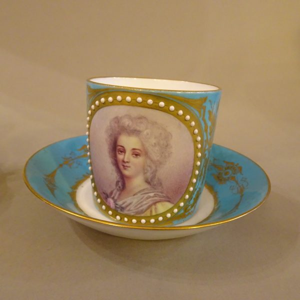 Coppia di tazzine in porcellana Sevres XVIII secolo-7