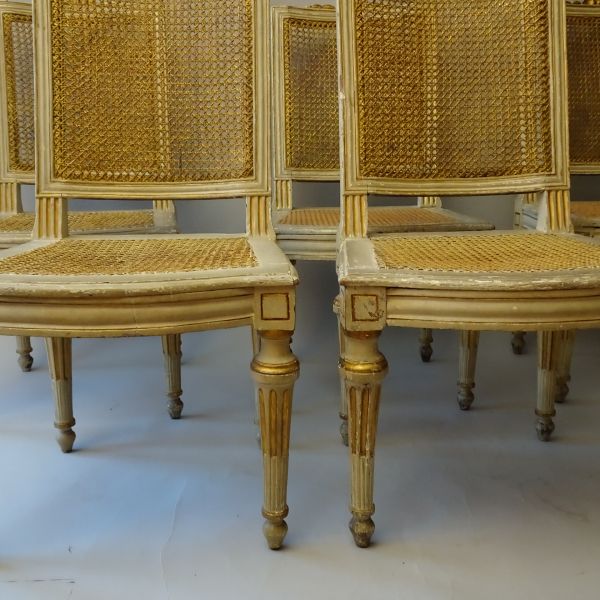 Sei sedie Luigi XVI in legno laccato e dorato fine XVIII secolo-2
