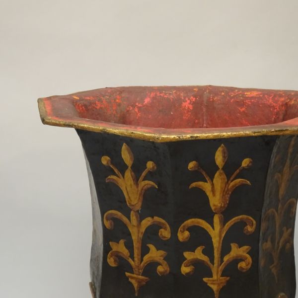 Coppia di vasi neoclassici in cartapesta inizio XIX secolo-7